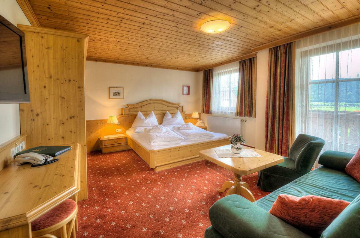 Hotel Haeuserl Im Wald ماريابفار المظهر الخارجي الصورة